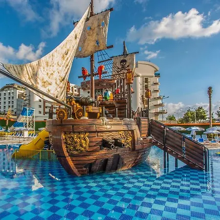 Курортный комплекс Lonicera World 4*